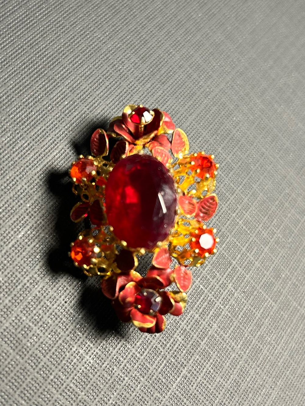 VINTAGE - Gold-Tone Red Gem Floral Brooch (Made & Austria)